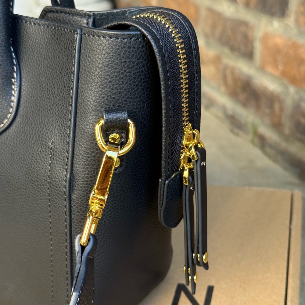 Aallyn New Black Leather Satchel Bag. - Picture 5 of 9